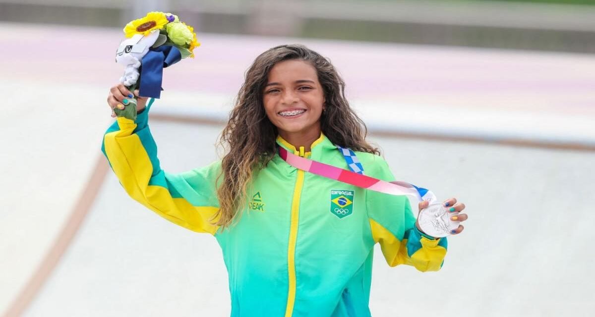 Fadinha faz mágica nas pistas de Tokyo e escreve seu nome na história