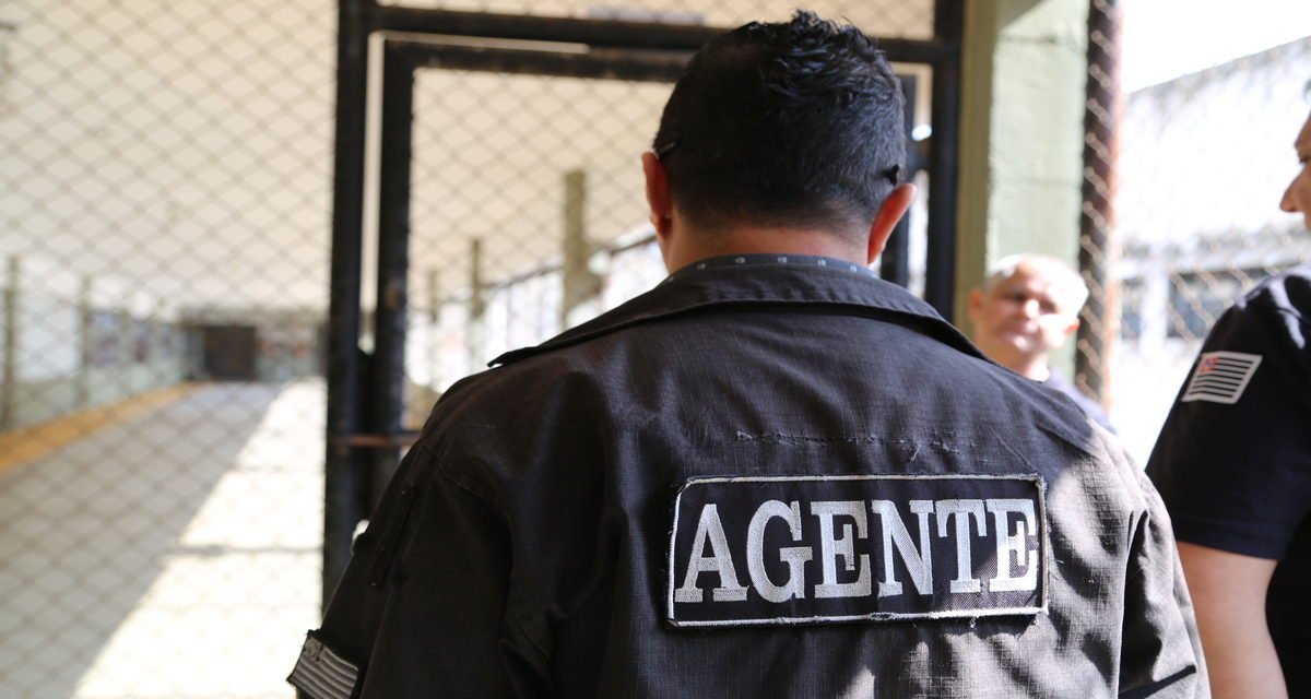 Crítica | Encarcerados