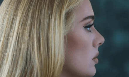 Adele divulga data para seu novo álbum de estúdio “30”