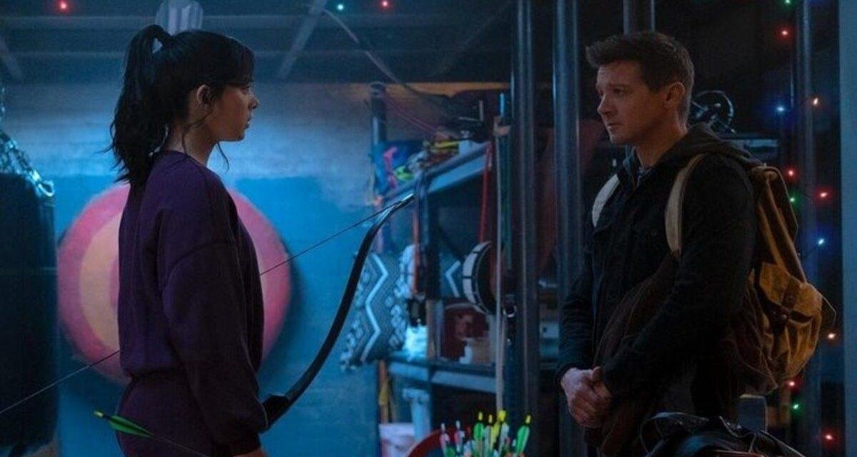 Hawkeye | Gavião Arqueiro e Kate Bishop estrelam novo teaser em clima natalino