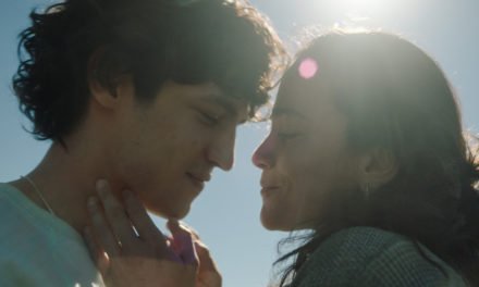 Crítica – Eduardo e Mônica