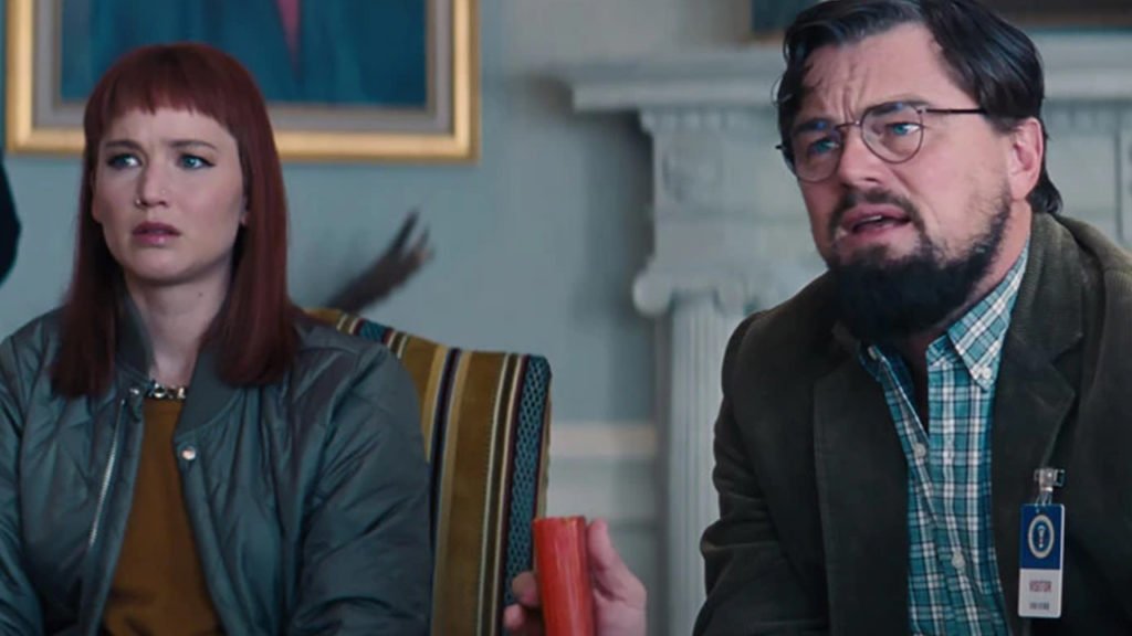 Leonardo DiCaprio e Jennifer Lawrence no filme Não Olhe Para Cima 