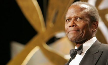 Vencedor histórico do Oscar, Sidney Poitier morre aos 94 anos