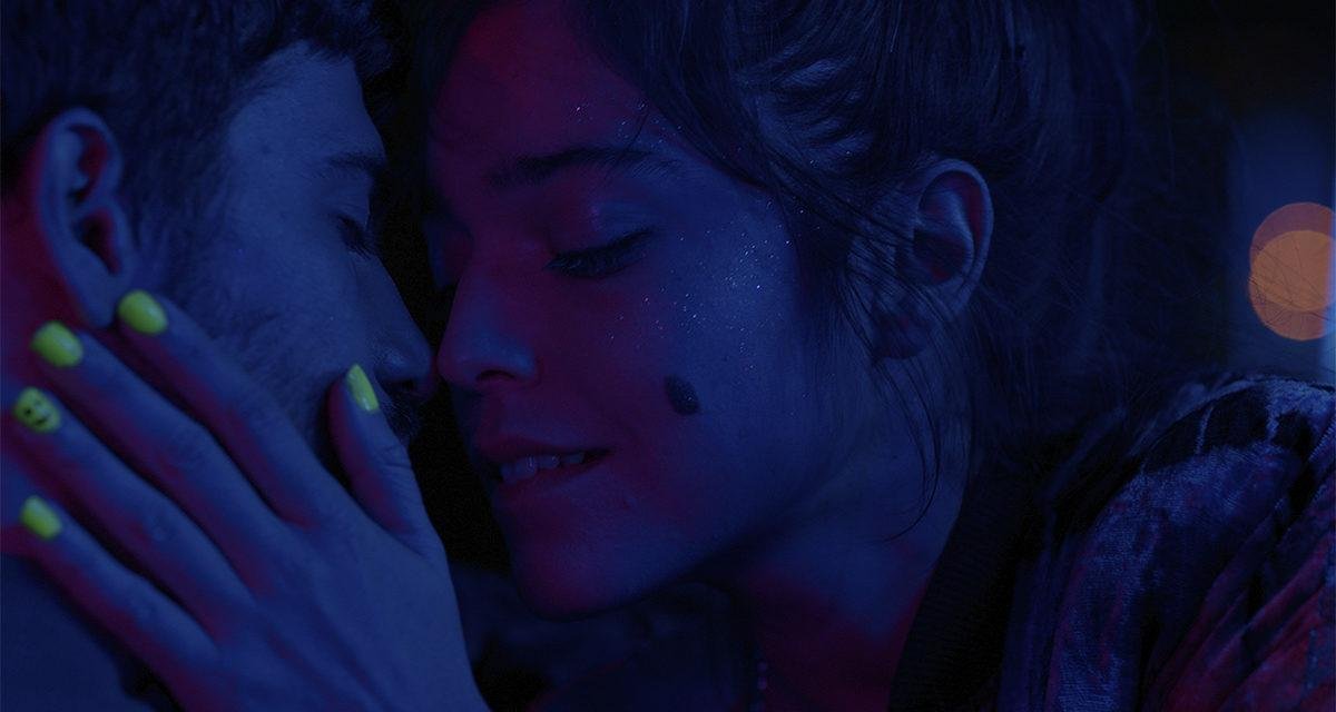 Série Lov3 explora sexualidade e autoconhecimento com  formas de amar