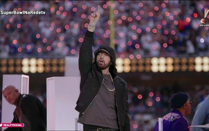 Eminem em show do intervalo Super Bowl