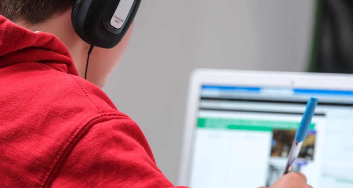 “Seja Incrível na Internet” promete mais segurança online para crianças