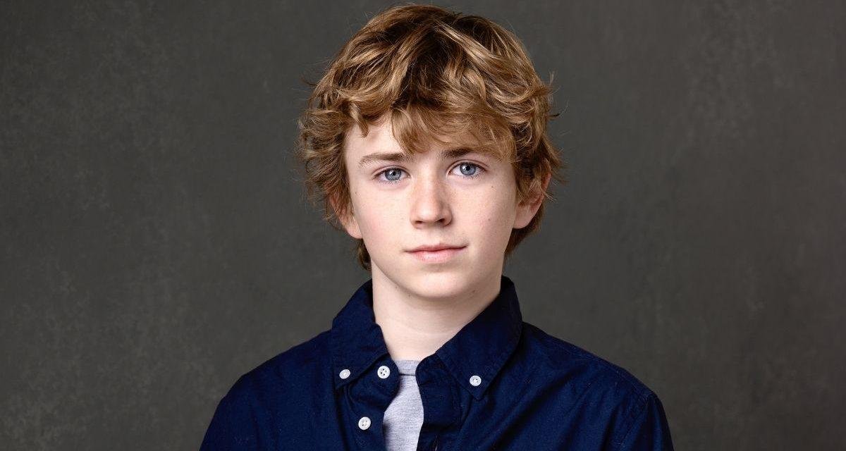 Série de Percy Jackson escala Walker Scobell como protagonista