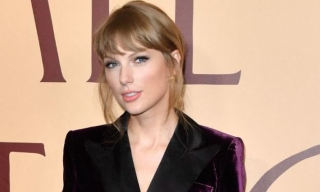 Taylor Swift anuncia lançamento da regravação do single This Love