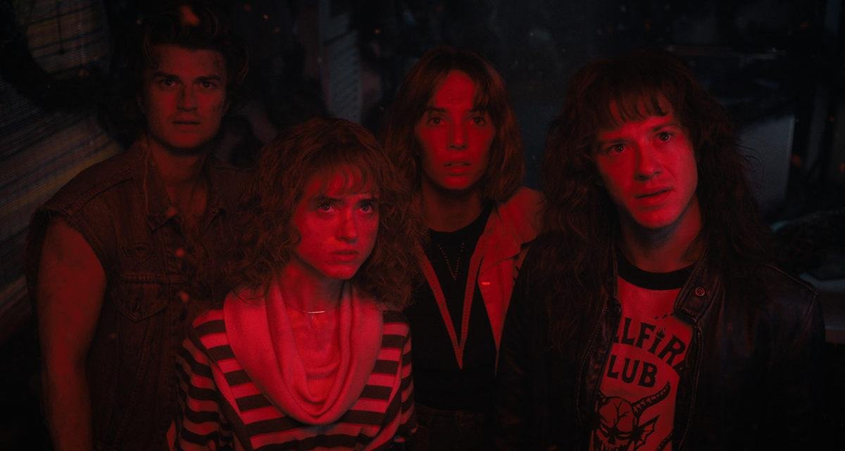 Stranger Things 4: Trilha sonora completa é lançada pela Legacy Recordings