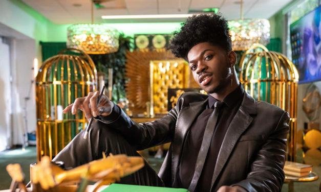 Lil Nas X, novo presidente de League of Legends, lança “Star Walkin”, tema do jogo