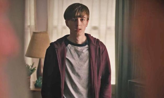 Ryan Grantham, de “Riverdale”, pega prisão perpétua pela morte da mãe