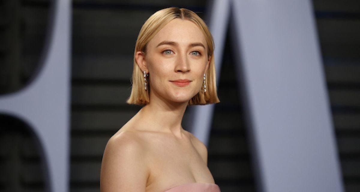 Saoirse Ronan irá estrelar em Blitz, novo filme de Steve McQuuen