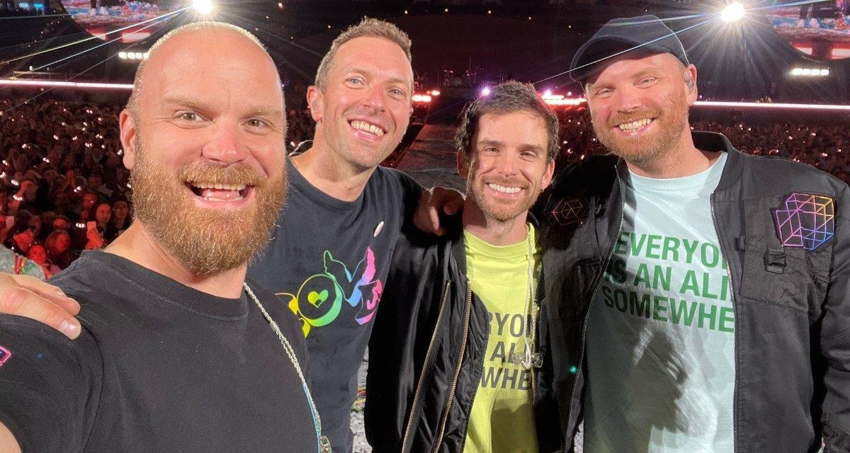 Coldplay adia turnê no Brasil