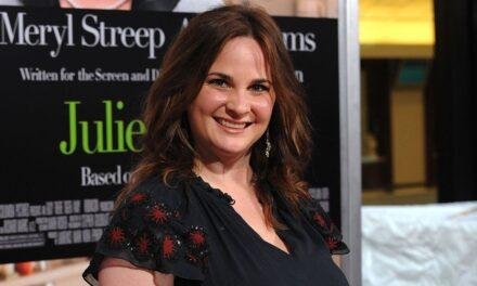 Julie Powell, escritora que inspirou o filme Julie & Julia, morre aos 49 anos
