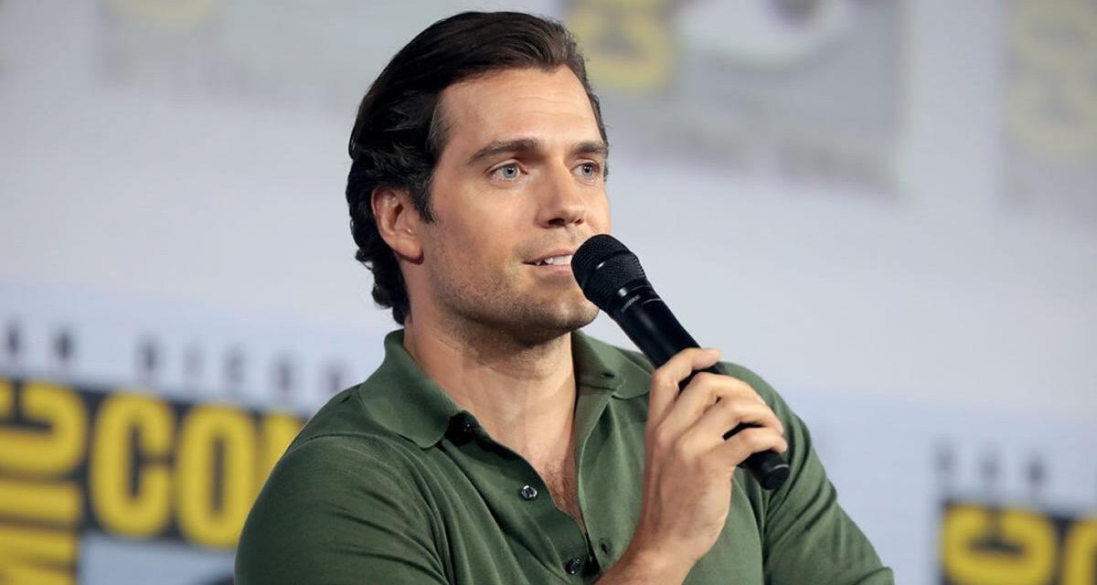 Henry Cavill estrelará adaptação de jogo “Warhammer 40.000”