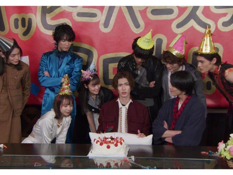Análise | Avataro Sentai Donbrothers: O fim de uma era;
Festa de aniversário de Taro Momoi