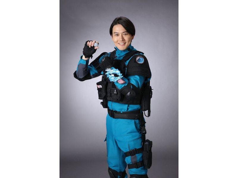 Ultraman Blazar | A série Ultraman de 2023;
Tomoya Warabino como Gento Hiruma