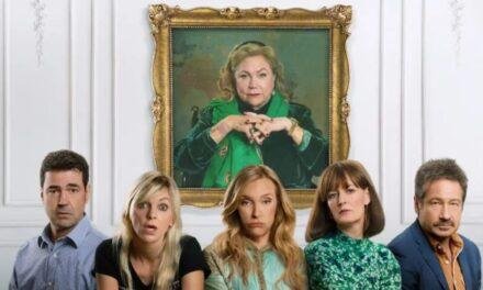Guerra entre Herdeiros ganha trailer com Toni Collette e Anna Faris