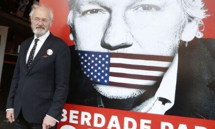 Crítica – Ithaka: A Luta de Assange
