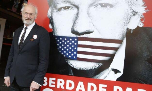 Crítica – Ithaka: A Luta de Assange