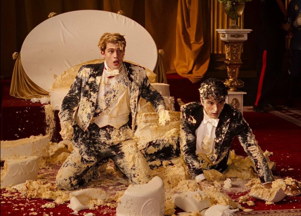Imagem de divulgação da prime video onde mostra os protagonistas do filme.