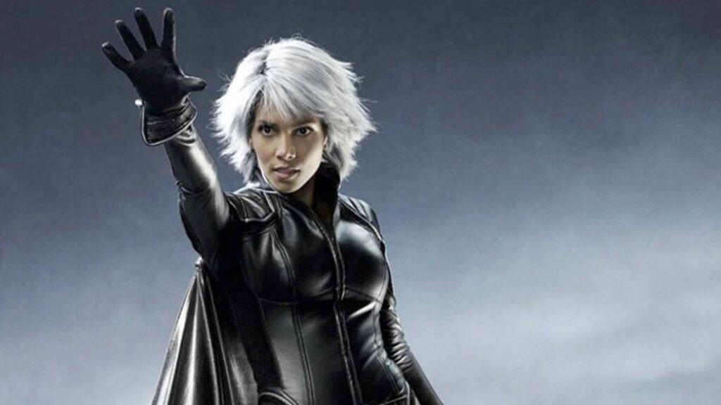 Halle Berry é surda do ouvido esquerdo