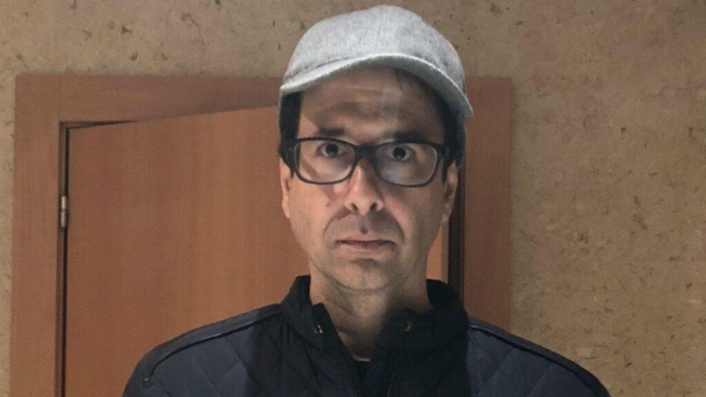 Leandro Assis é o autor de Os Santos e Confinada.