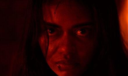 Não Abra! | Novo trailer mostra jovens enfrentando entidade demoníaca