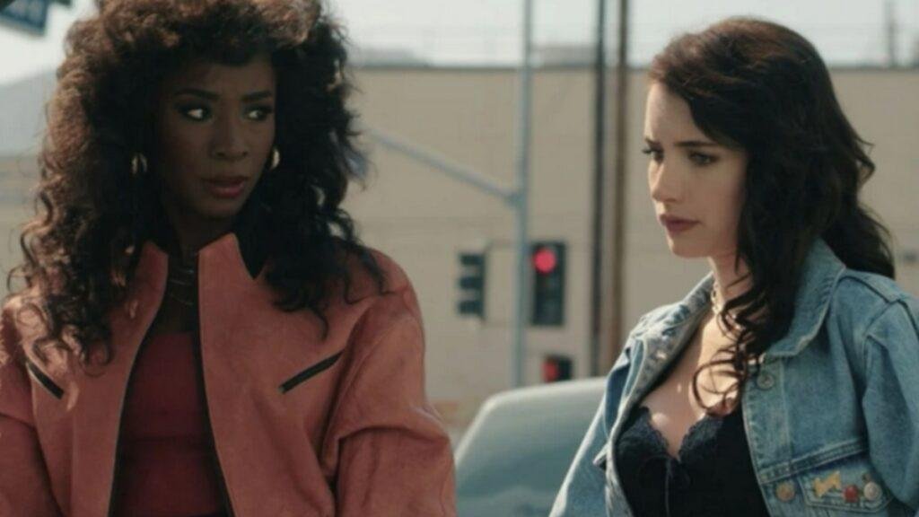 emma roberts e angelica ross em American Horror Storu: 1984