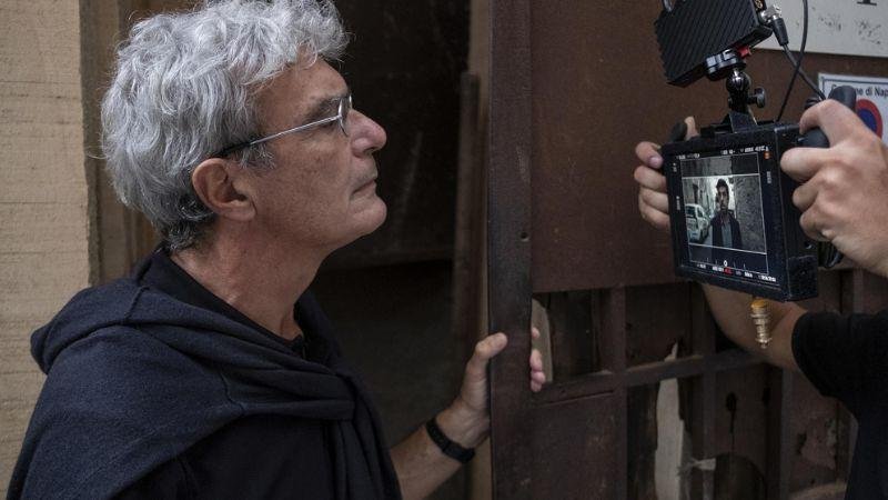 Diretor Mario Martone dirigindo "Nostalgia"
