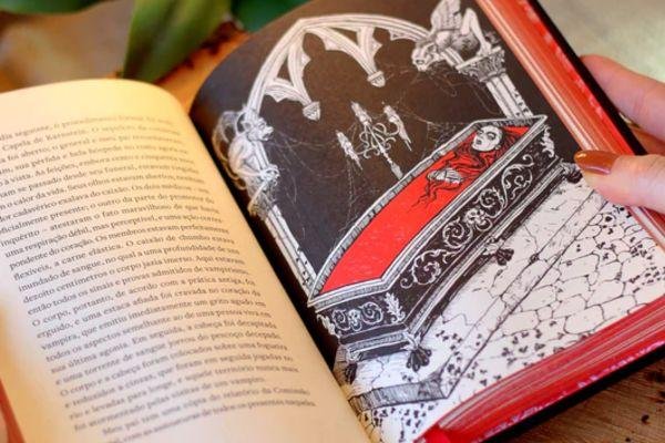 Reprodução: Foto de divulgação livro "Carmilla" de Sheridan Le Fanu / Lançamento Editora Wish em parceria com Sebo Clepsidra