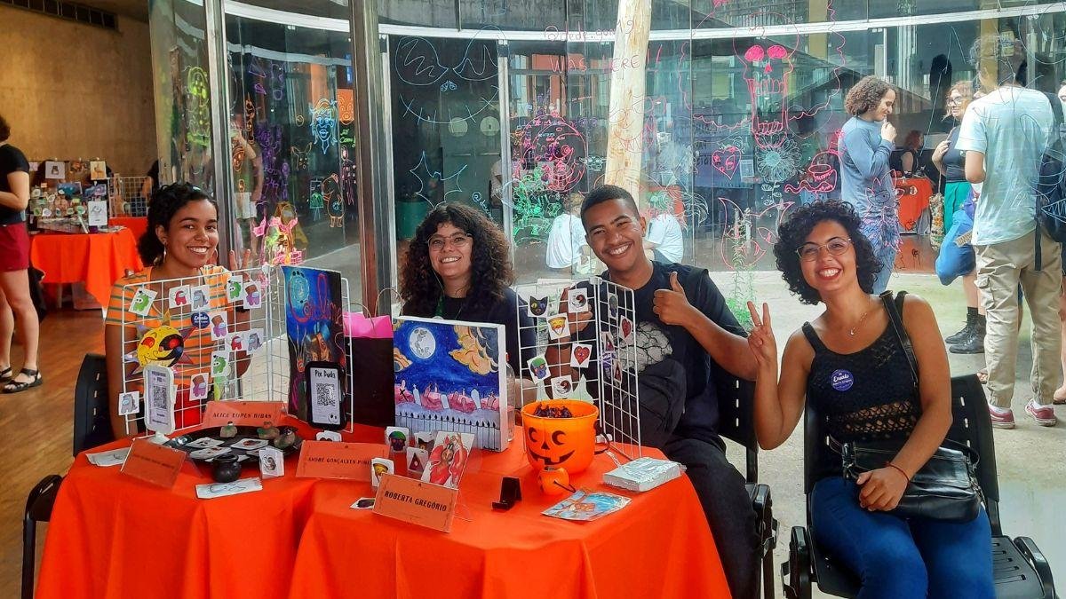 Participantes da 1ª Feira de Artes Visuais Ensaio
