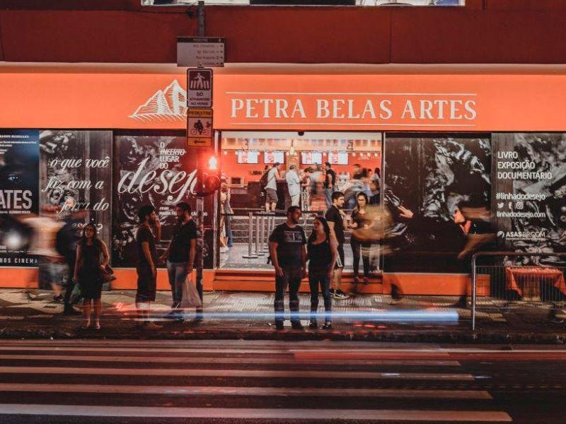 Petra Belas Artes, cinema de rua em São Paulo.