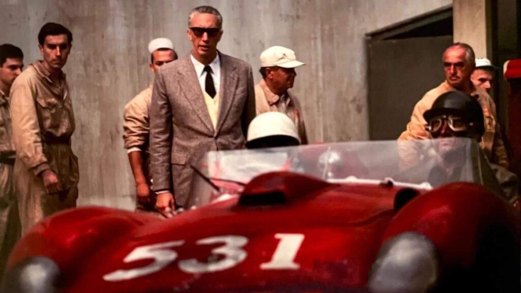 Crítica de cinema do filme “Ferrari”, com Adam Driver e Penélope Cruz, dirigido por Michael Mann. Um drama sobre a vida de Enzo Ferrari.