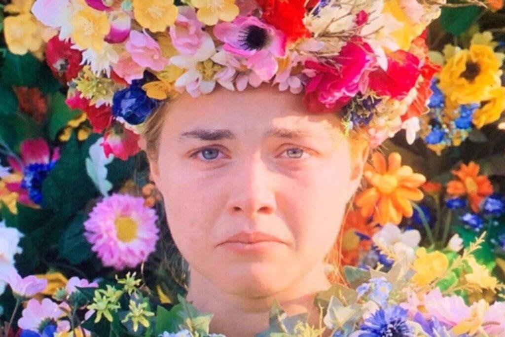 Florence Pugh como Dani em Midsommar