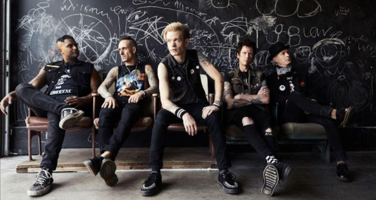 Sum 41 investe no heavy metal em “Rise Up”, do último álbum da banda