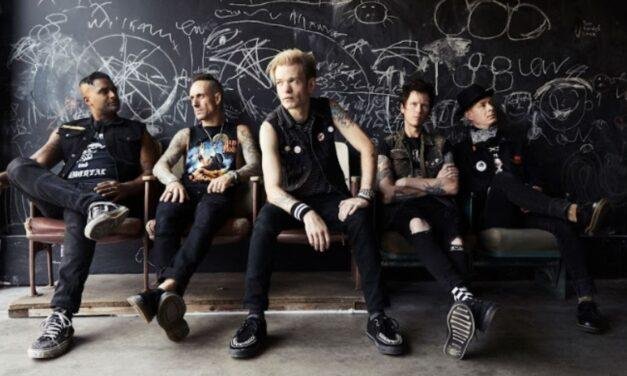 Sum 41 investe no heavy metal em “Rise Up”, do último álbum da banda