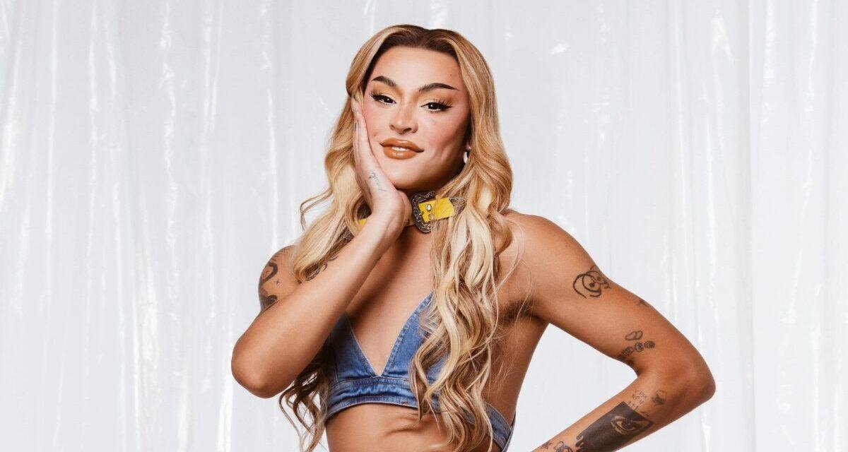 Pede Pra Eu Ficar: Pabllo Vittar divulga prévia do single de Batidão Tropical Vol. 2