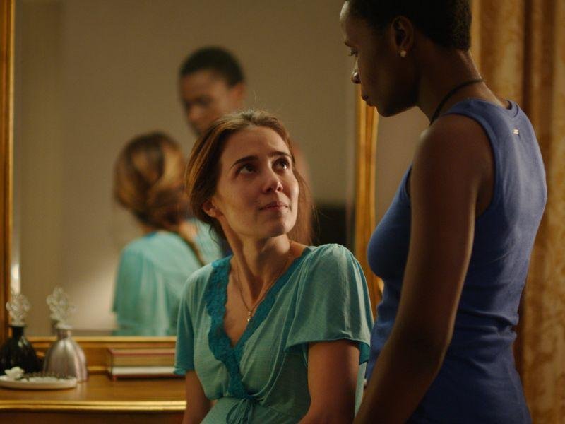 Marjorie Estiano e Isabél Zuaa em cena de As Boas Maneiras. |  Foto: Globo Filmes