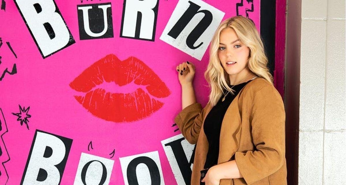 Meninas Malvadas | Renée Rapp lança World Burn no streaming
