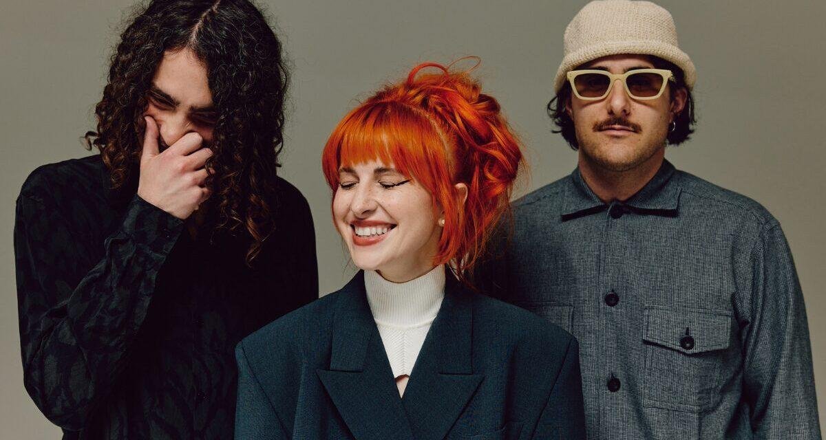 Paramore cancela show, desativa site e apaga todas as fotos
