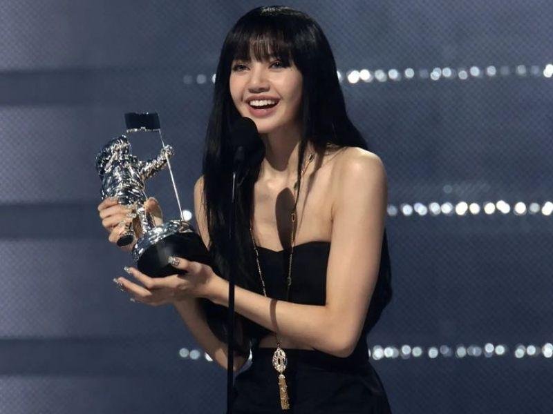 Lisa, BlackPink