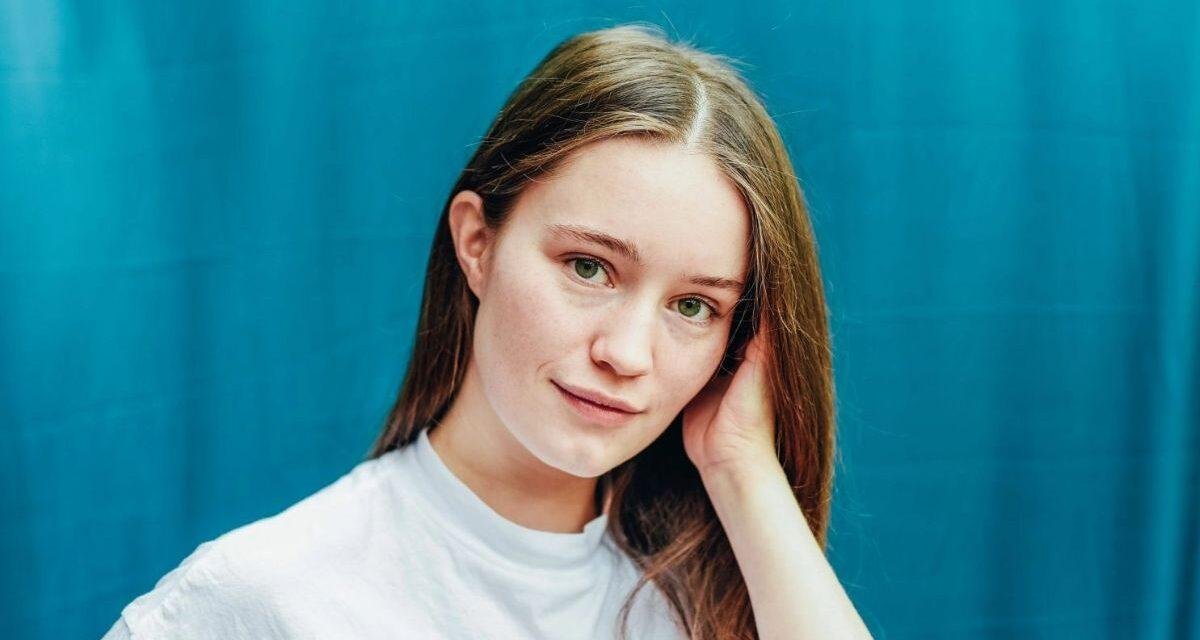 Sigrid no Brasil: cantora norueguesa de pop alternativo anuncia show em SP