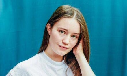 Sigrid no Brasil: cantora norueguesa de pop alternativo anuncia show em SP