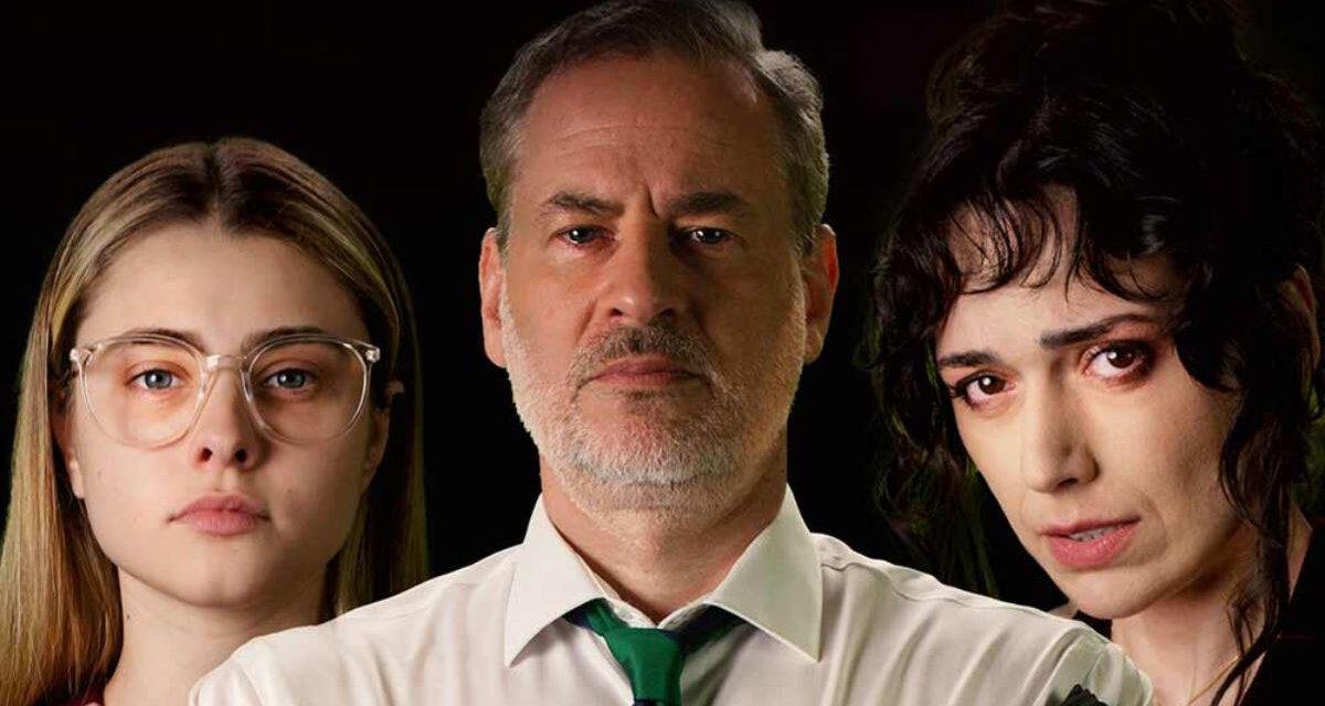 Crítica | A loucura e realidade em Coisa Pública