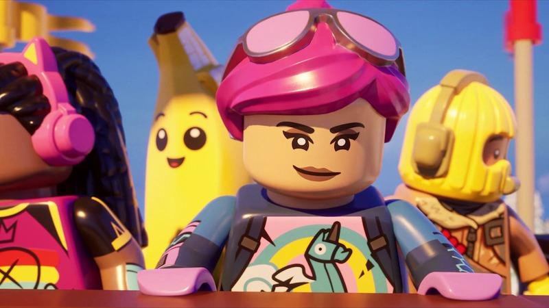 Figuras LEGO de personagens do Fortnite, com uma figura feminina em destaque ao centro.