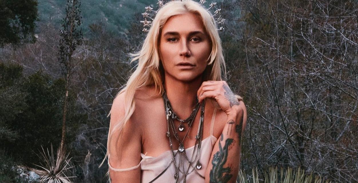 Kesha fica nua em teaser de música inédita e celebra liberdade após luta judicial