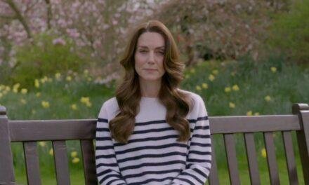 Kate Middleton reaparece e revela diagnóstico de câncer