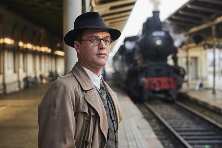 Johnny Flynn, que interpreta o jovem Nicholas Winton em Uma vida - A história de Nicholas Winton