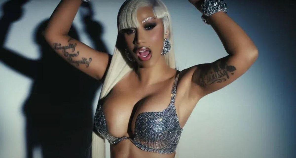 Cardi B lança “Like What (Freestyle)” com clipe novo
